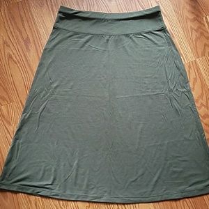 Comfy midi skirt